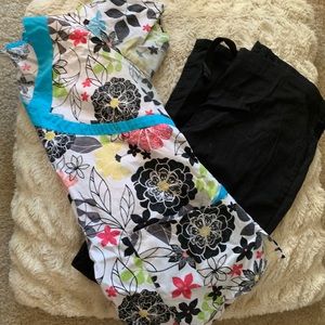 Colorful Floral Scrub Top Size XS